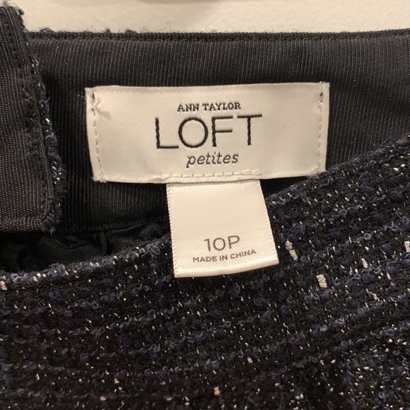 🪩 Glimmering Tweed Mini Skirt (with Pockets!) - Picture 6 of 6